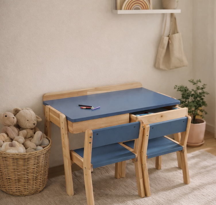 Kinderbureau met Lade
