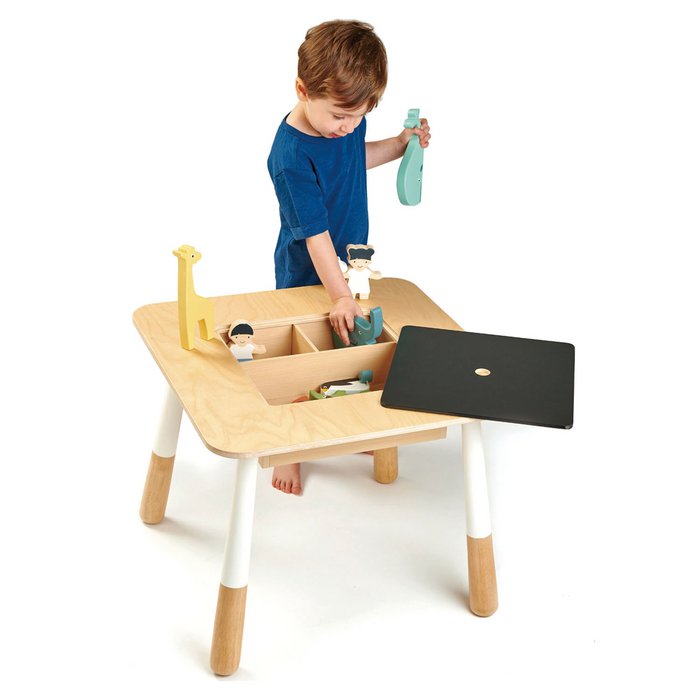 Forest Table – wooden play table with storage space